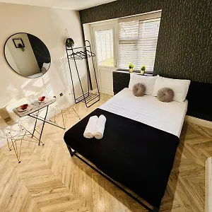 Heathrow Airport West Drayton (Middlesex)